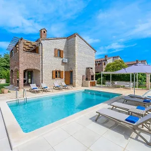 https://paradise-villas-istria-croatia.in-istria.net